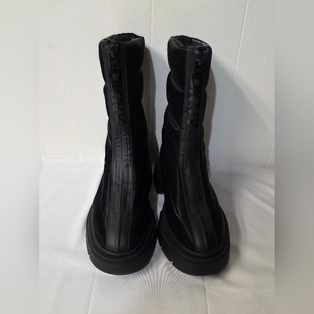 DKNY Fiza Lug Sole Bootie/Fiza Zipper Boot Womens Size 7.5 Platform Boot New - Picture 10 of 11